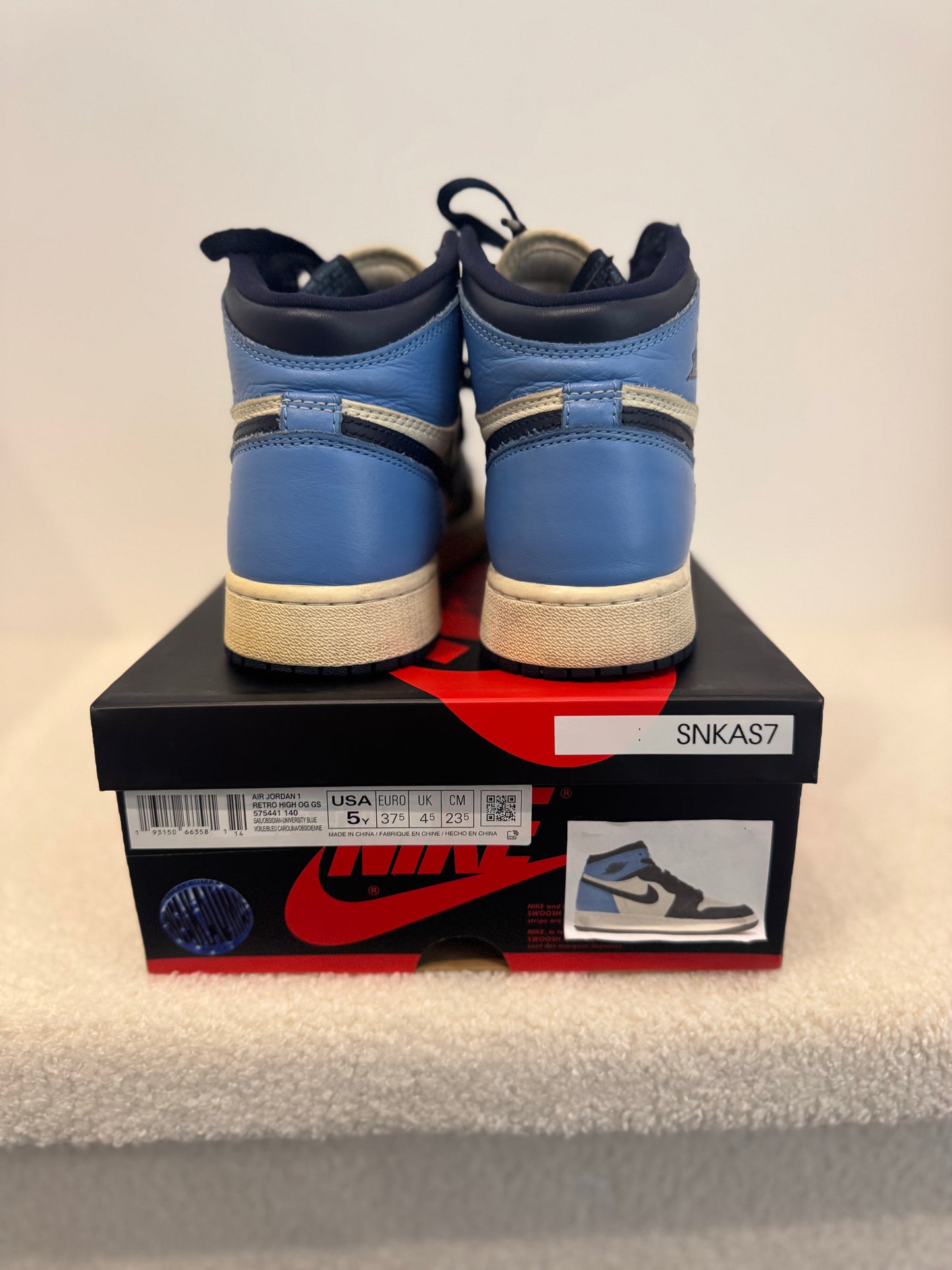 Air Jordan 1 Retro High OG GS "University Blue" (EU 37.5)