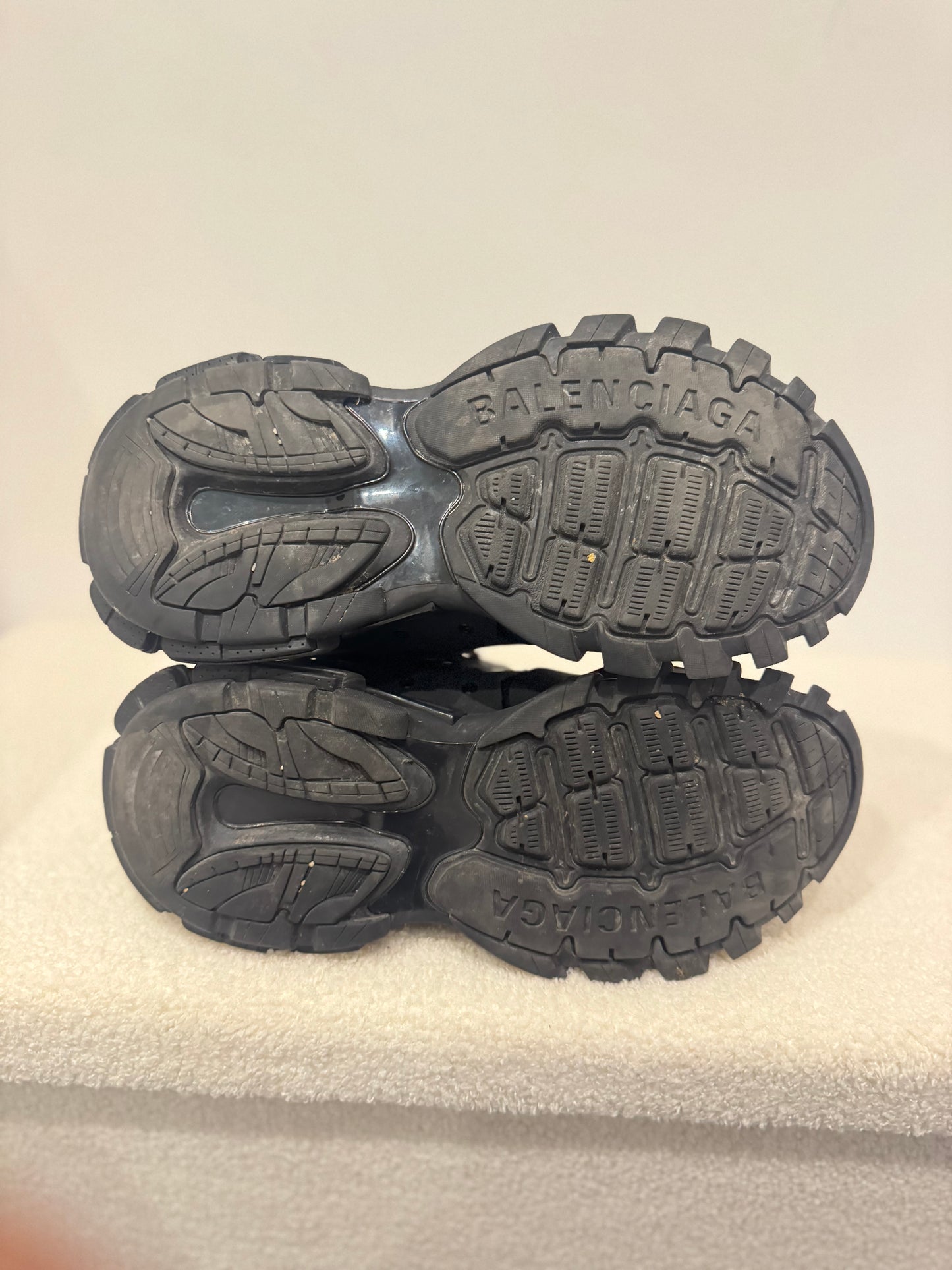 Balenciaga Track Black (44)