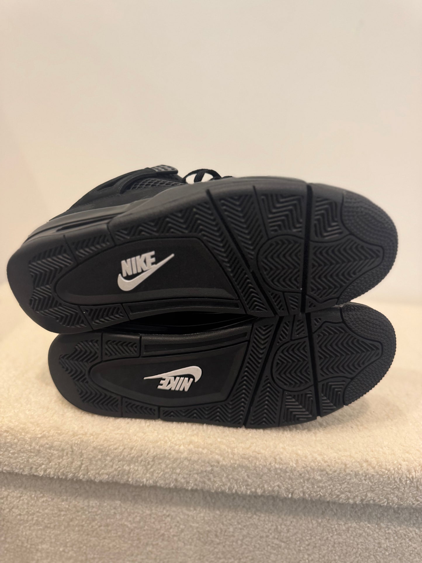 Air Jordan 4 Retro Black Cat (44 EU)