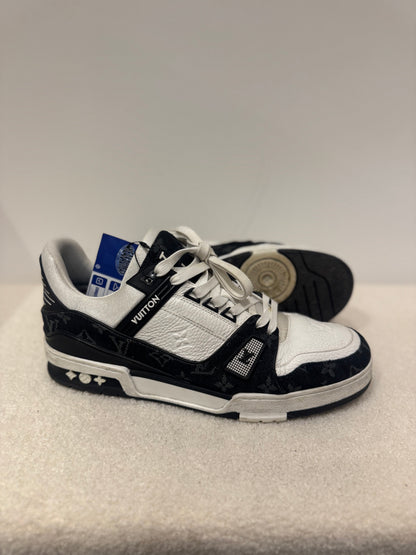 Louis Vuitton Trainer Black White (45)