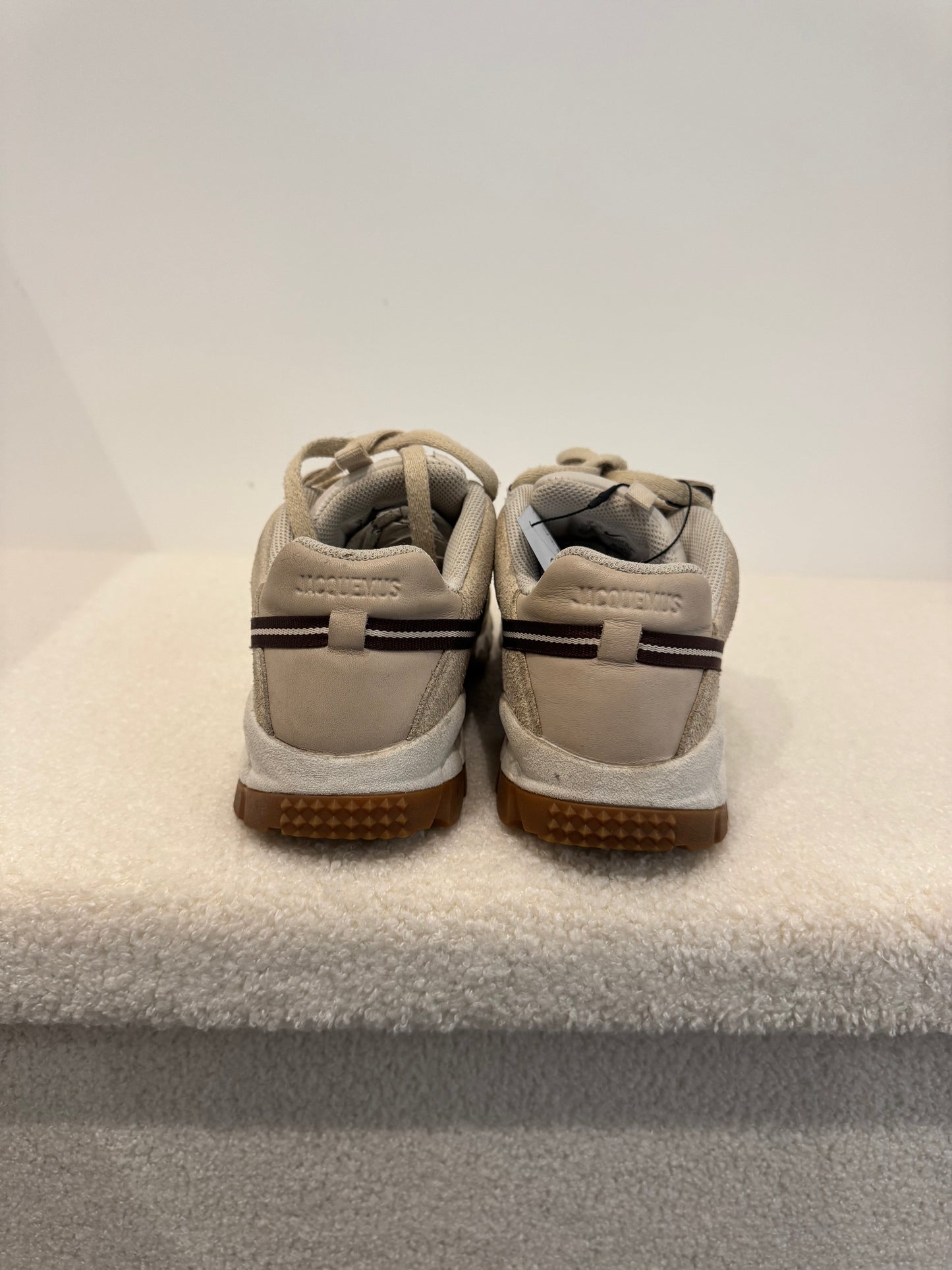 Nike Air Humara LX x Jacquemus "Light Bone" (EU 38)