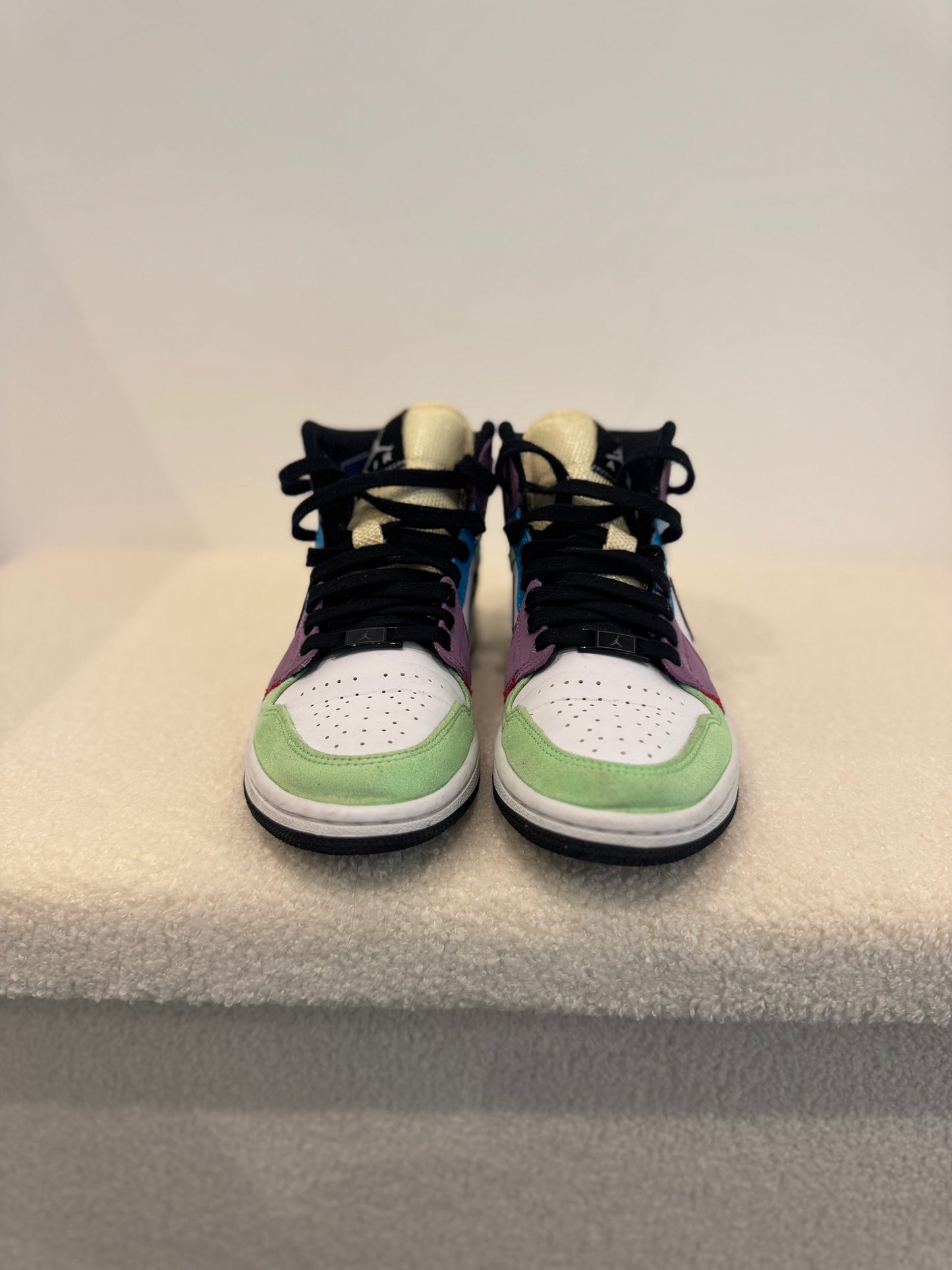 WMNS Air Jordan 1 Mid SE "White/Light Arctic Pink" (EU 38)