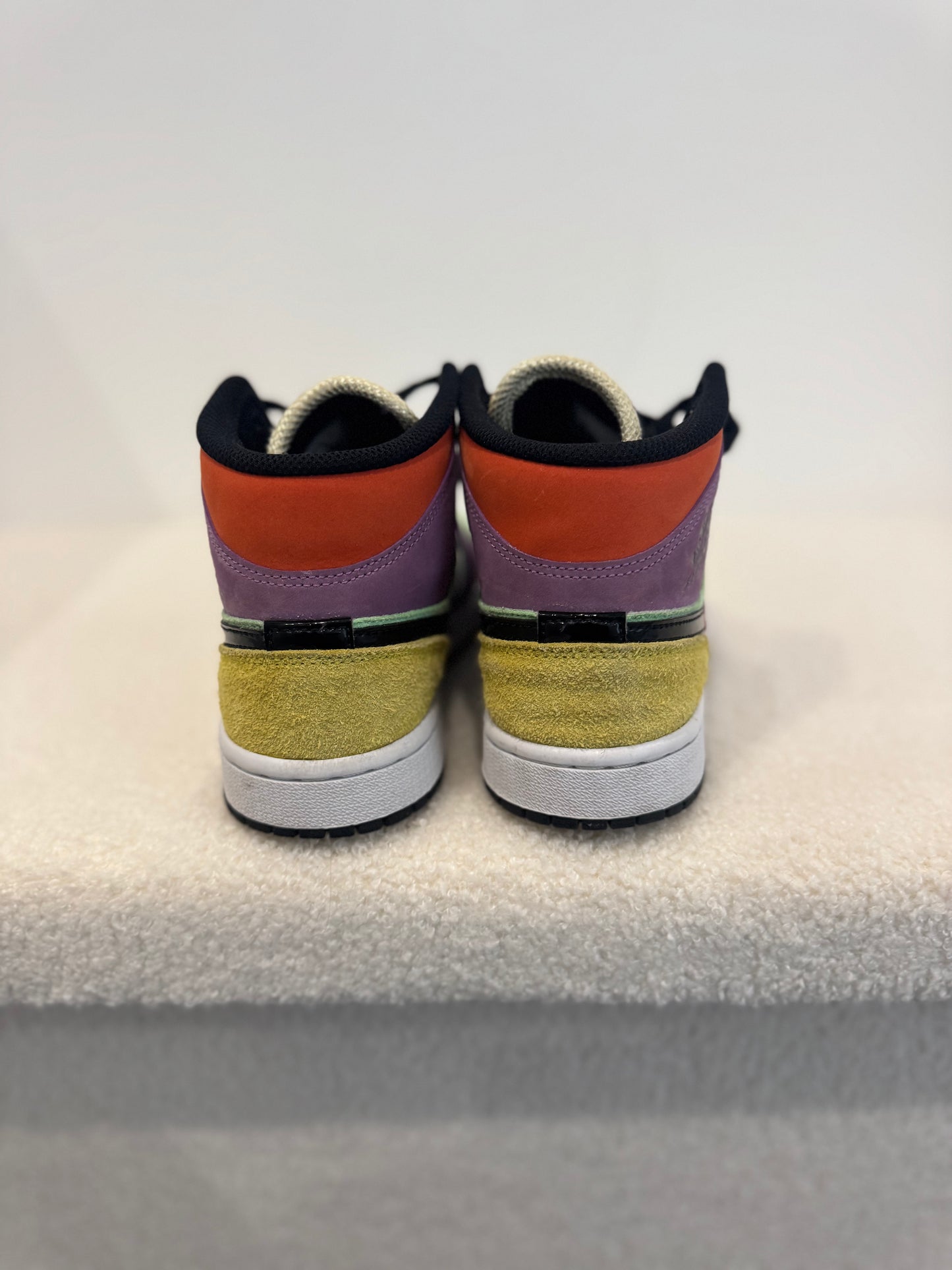 WMNS Air Jordan 1 Mid SE "White/Light Arctic Pink" (EU 38)