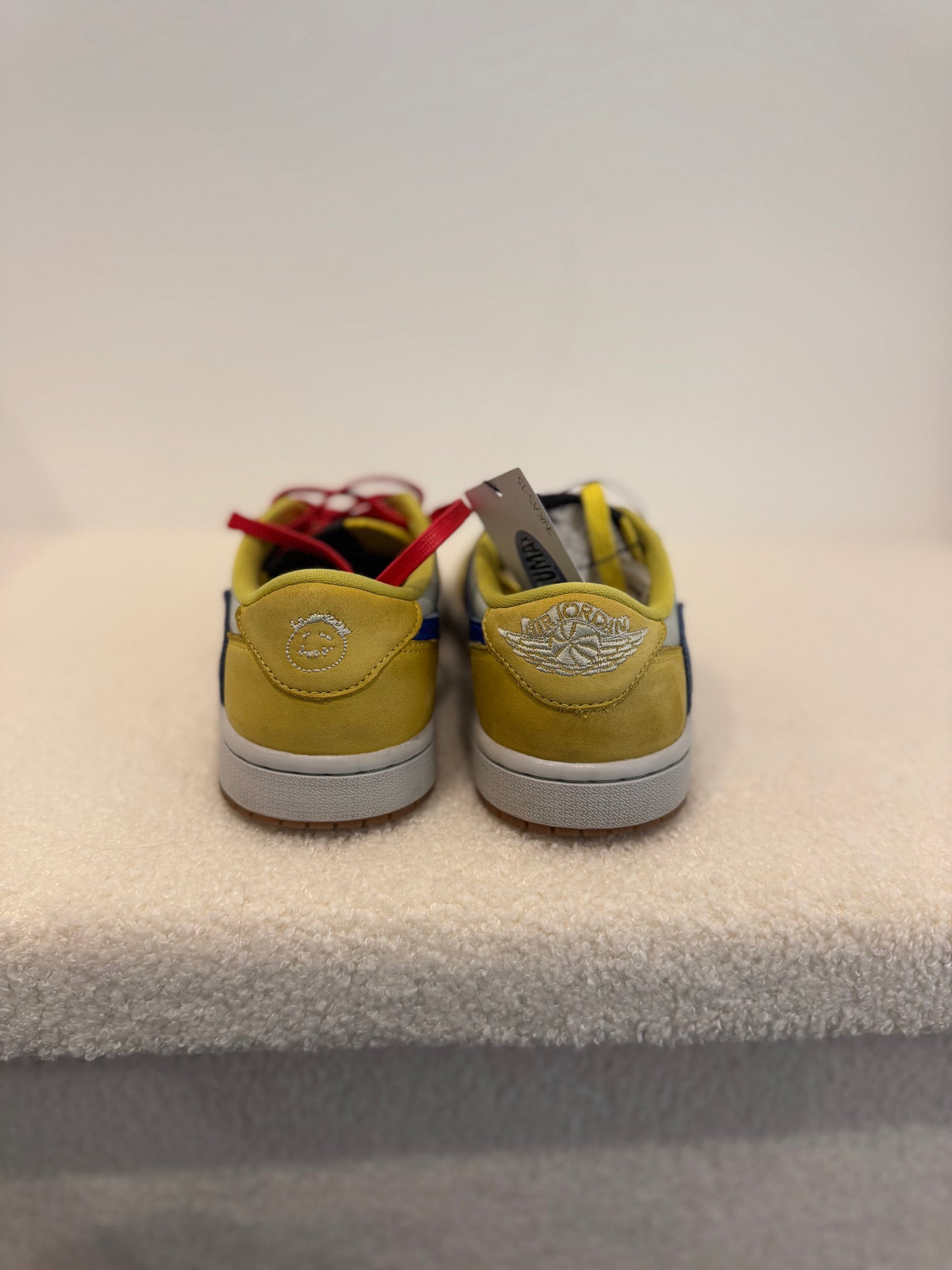 Travis Scott x Air Jordan 1 Low OG SP "Canary" (EU 38)