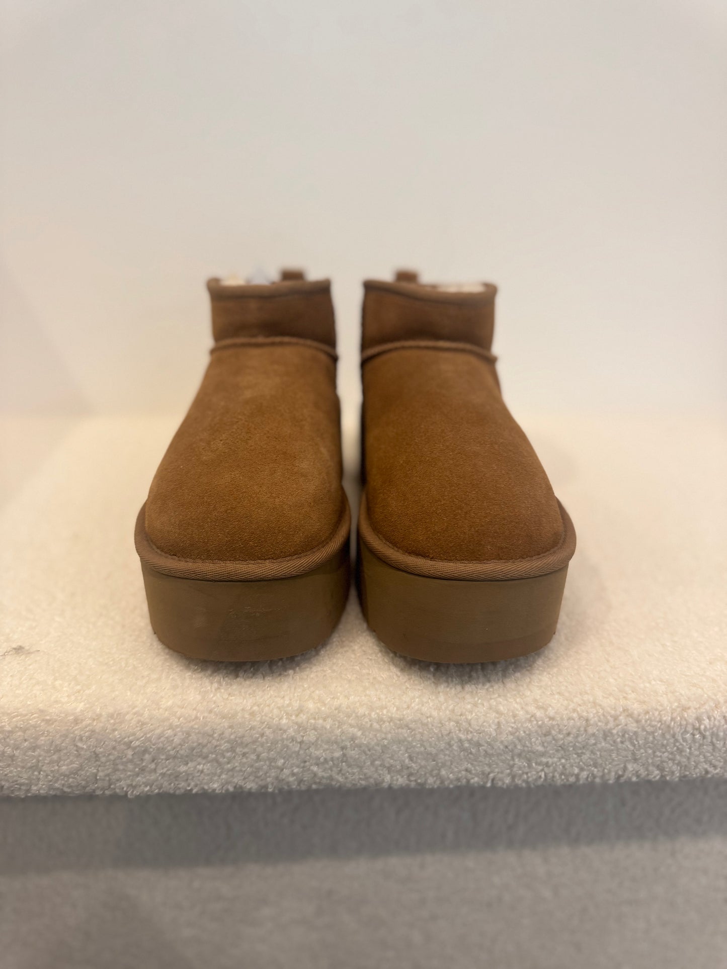 UGG Classic Ultra Mini Platform Chestnut (EU 39)