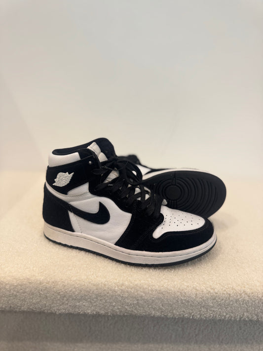 Air Jordan 1 Retro High OG "Black White" (EU 38)