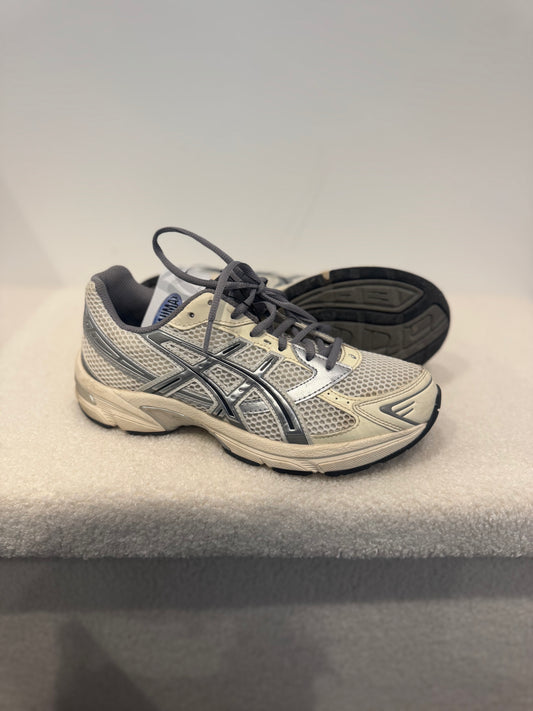 ASICS GEL-1130 "Cream / Clay Grey" (EU 40)