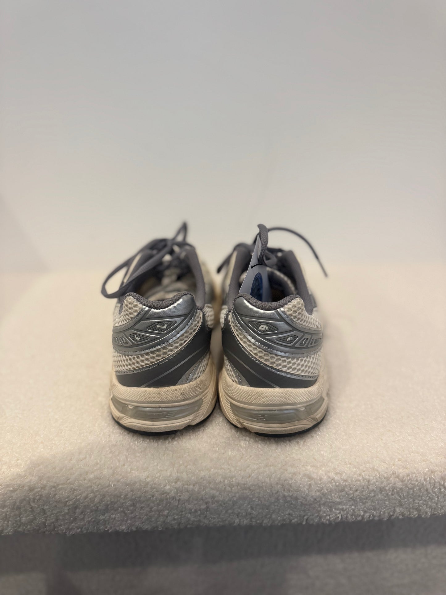 ASICS GEL-1130 "Cream / Clay Grey" (EU 40)