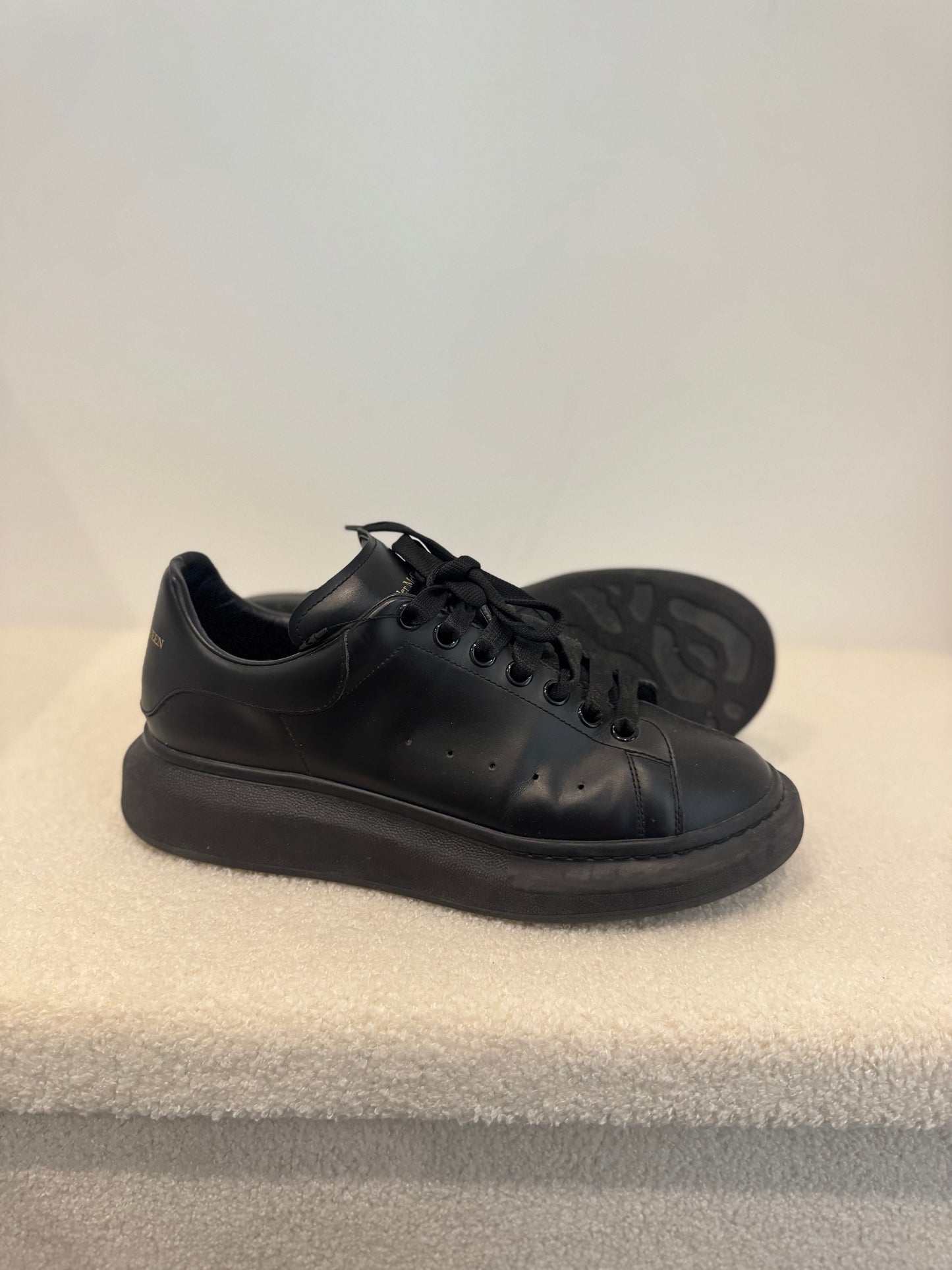 Alexander McQueen Oversized Black (42+)