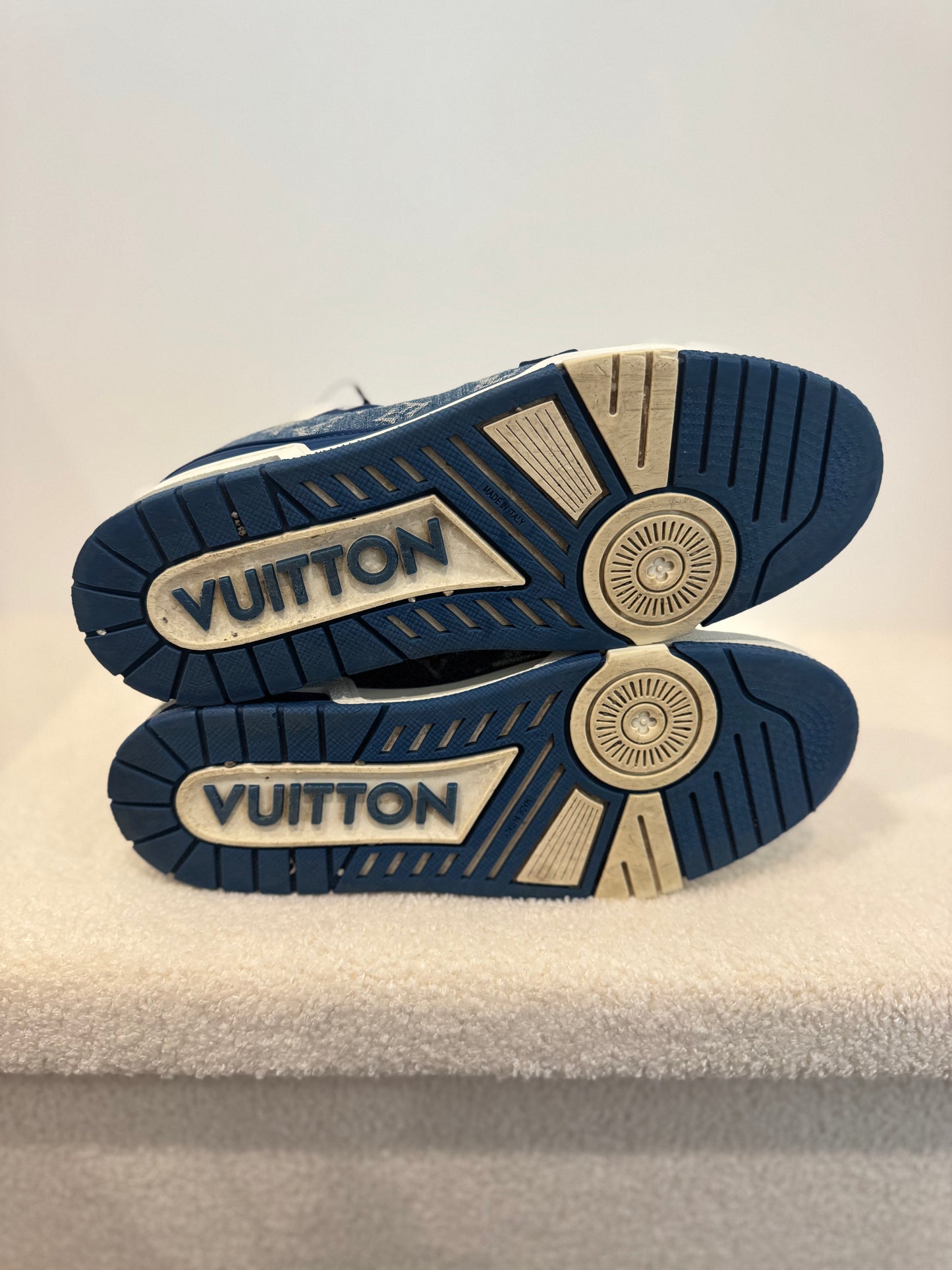 Louis Vuitton Trainer Denim Blue (42/43)