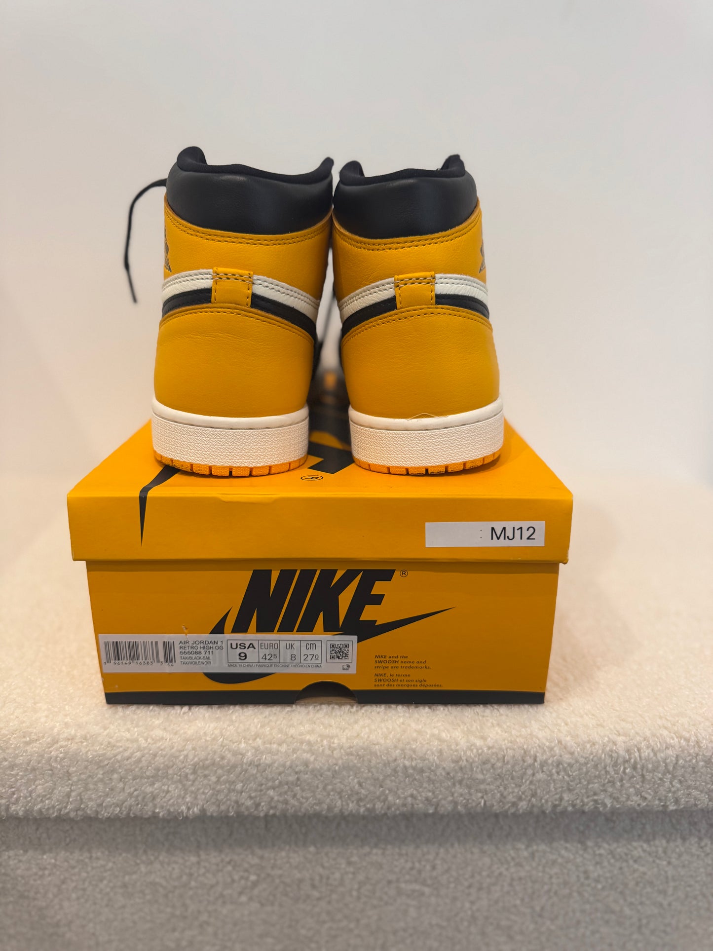 Air Jordan 1 Retro High OG Taxi (42,5)
