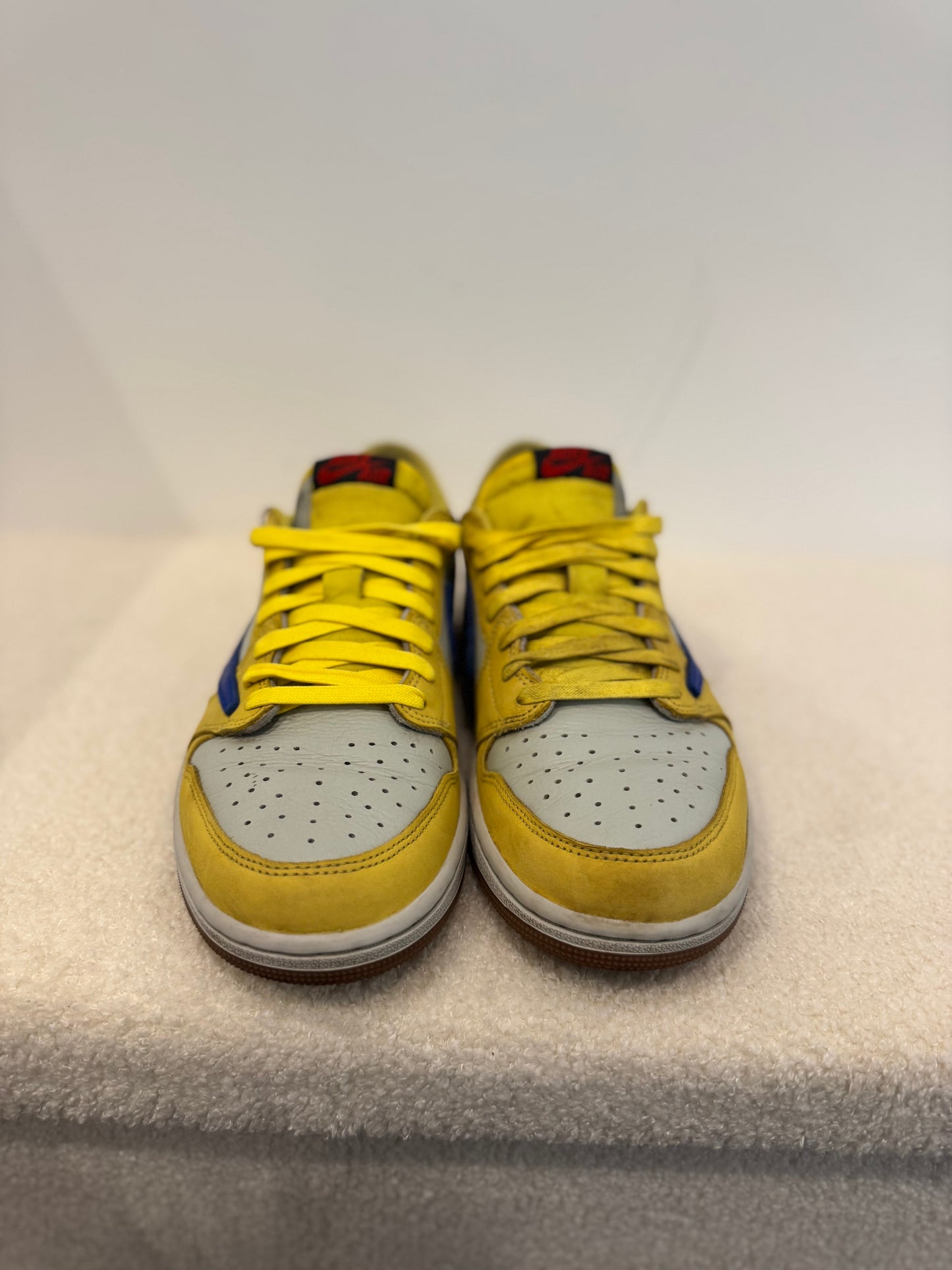 Air Jordan 1 Low Travis Scott Canary (42.5)