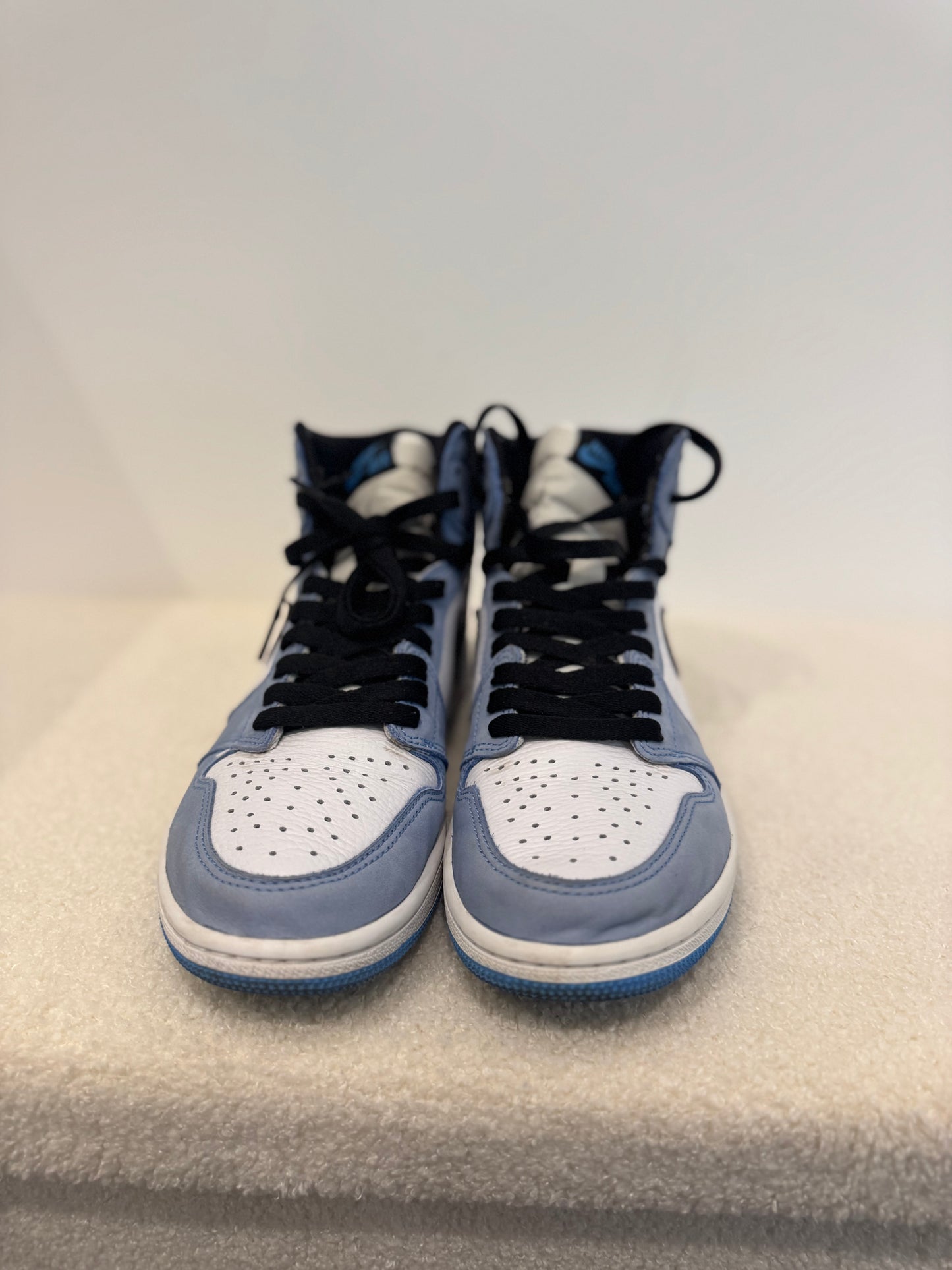 Air Jordan 1 Retro High OG University Blue (42.5)