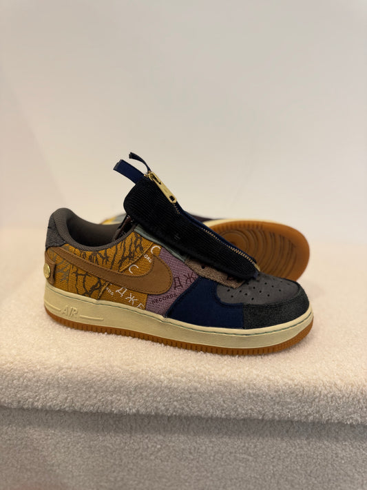 Nike Air Force 1 Low Travis Scott Cactus Jack (42 EU)