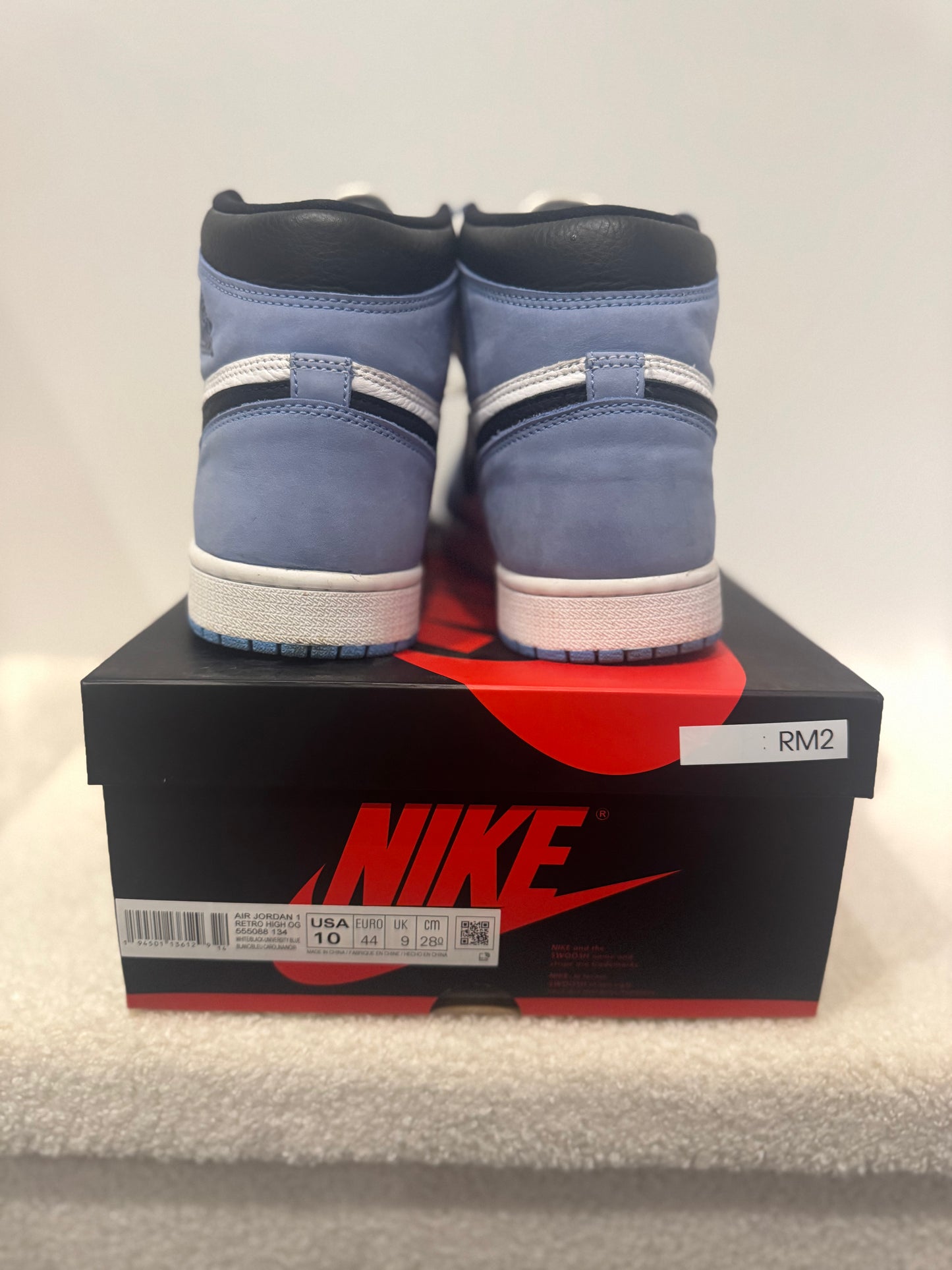 Air Jordan 1 Retro High OG University Blue (44 EU)