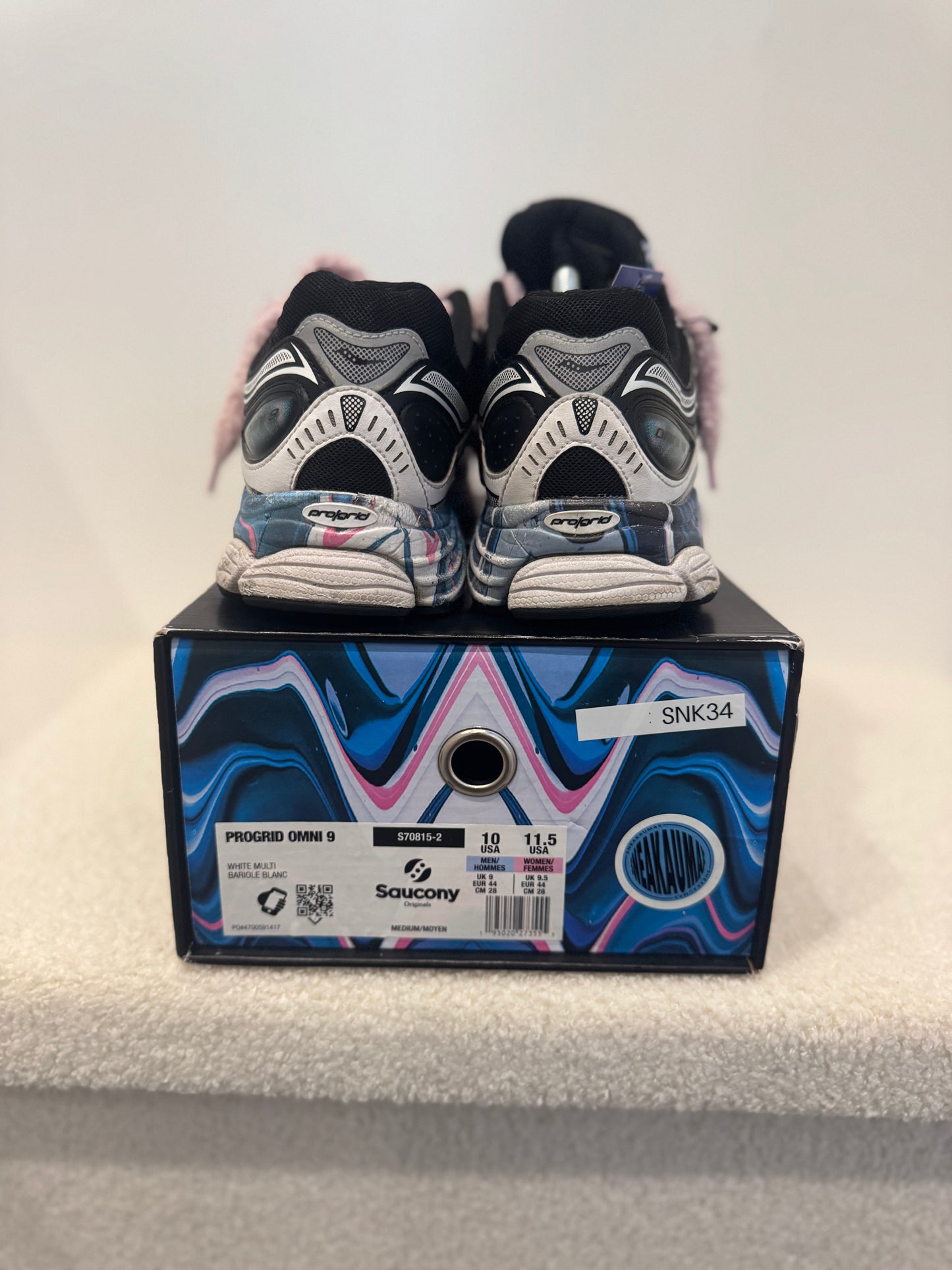 Saucony ProGrid Omni 9 White Multi (44)