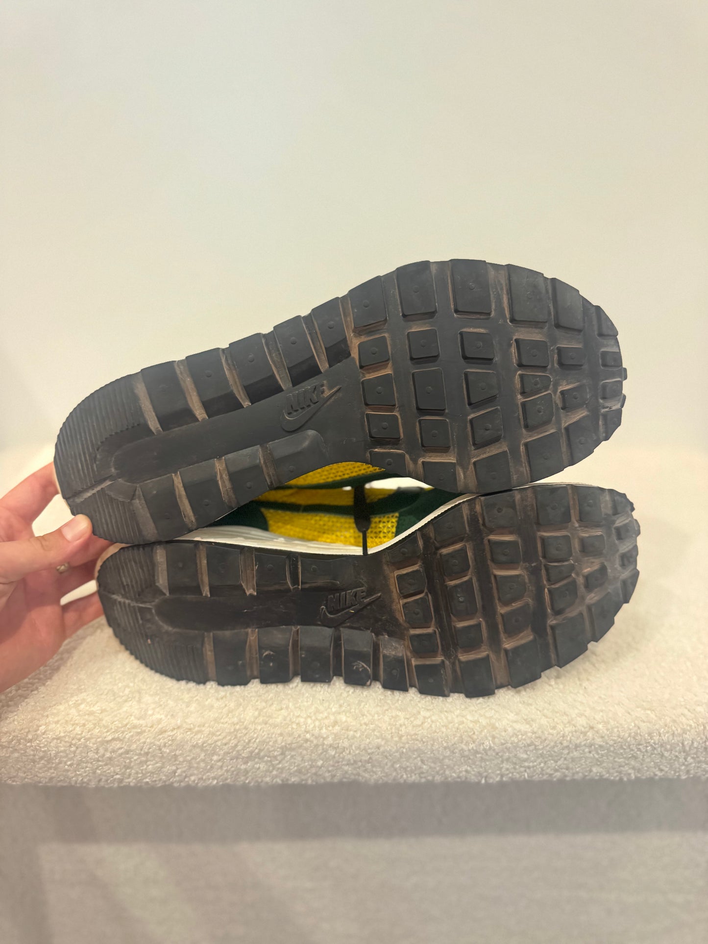 Nike VaporWaffle sacai Tour Yellow Stadium Green (45)