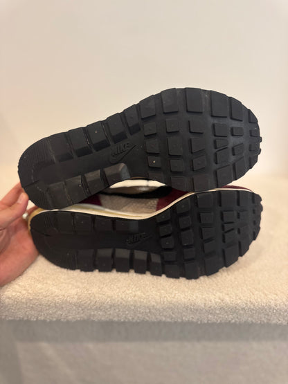 Nike x Sacai VaporWaffle Villain Red Neptune Green (44)
