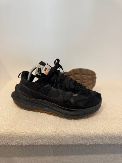 Nike x sacai VaporWaffle Black Gum (44)