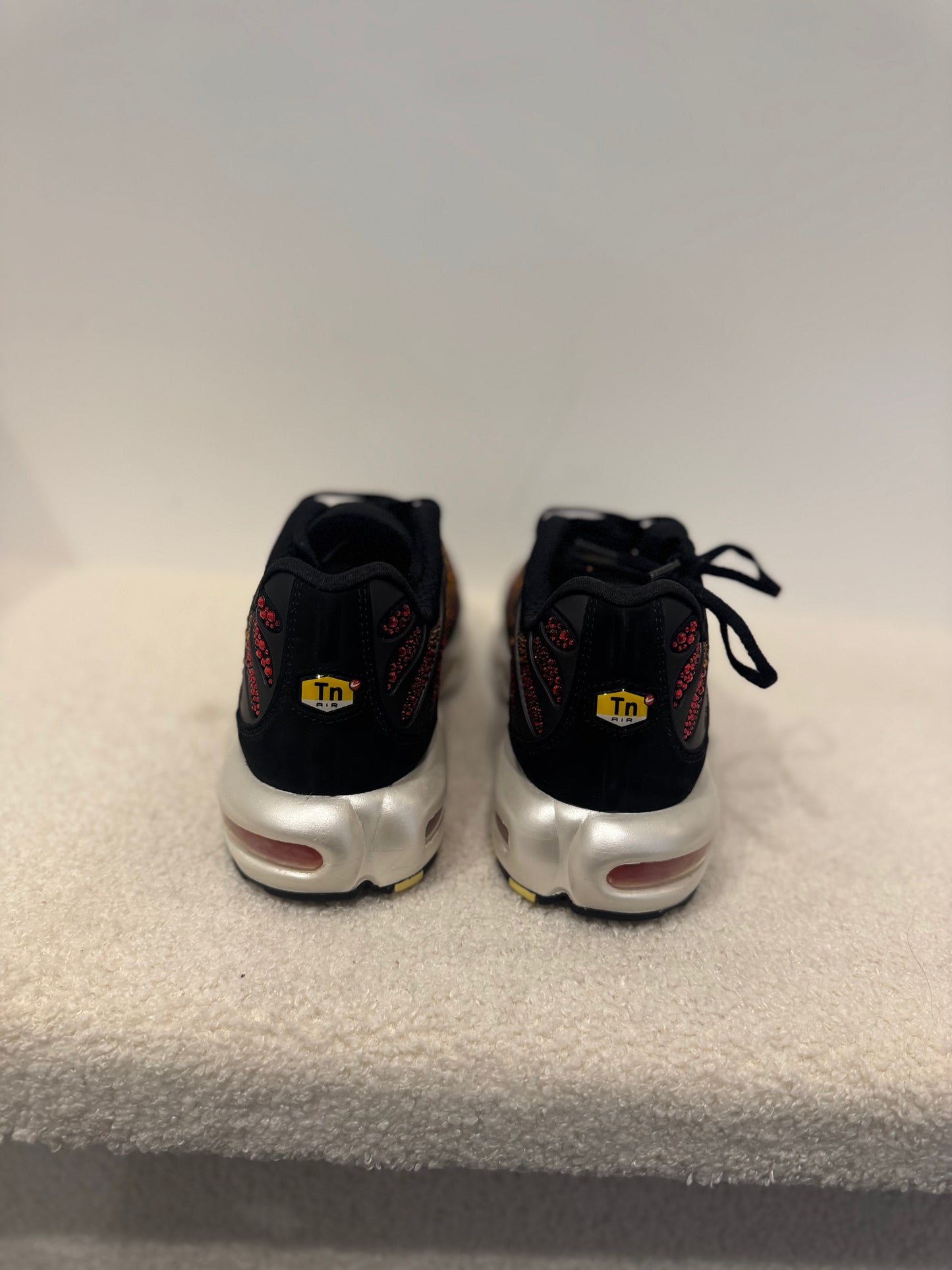 Nike Air Max Plus Swarovski “Bred” (42)