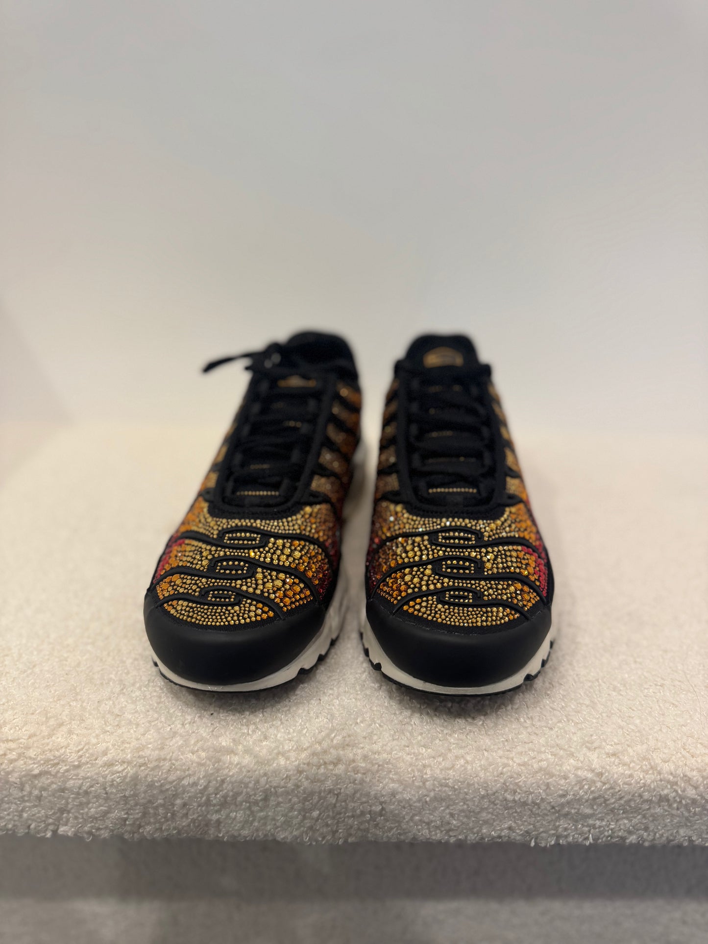 Nike Air Max Plus Swarovski “Bred” (42)