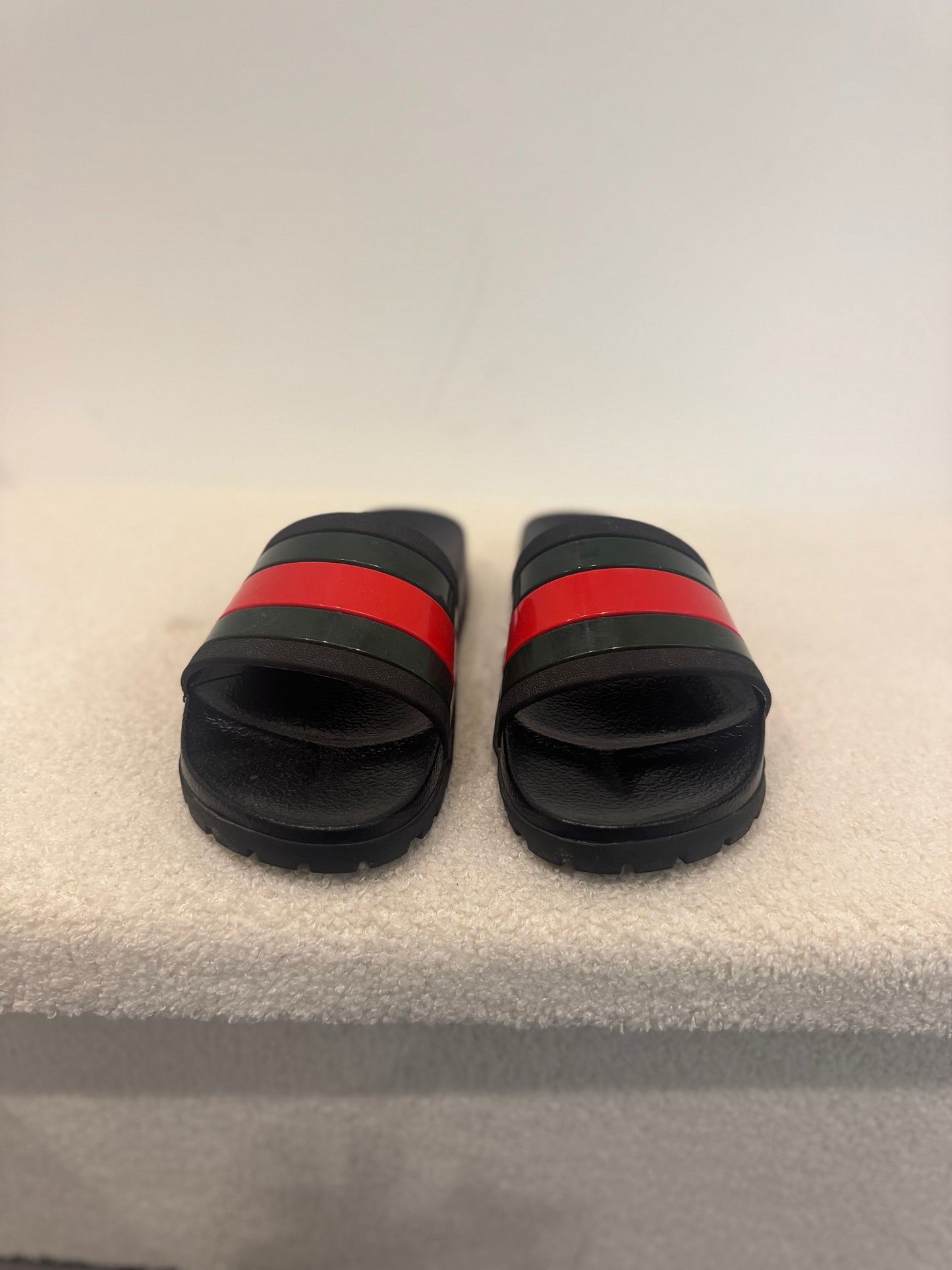 Gucci Pursuit ’72 Web Slide Black / Green / Red (40)