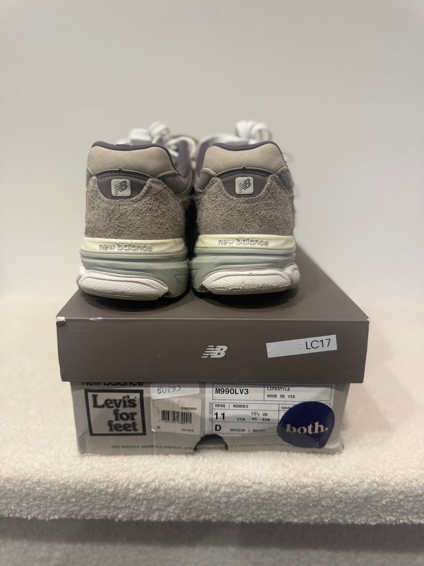 New Balance 990v3 “Levi’s Elephant Skin” (46)