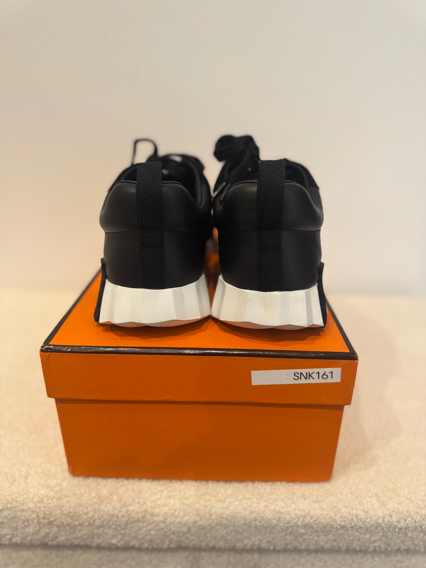 Hermès Bouncing Sneaker Black/White (41)