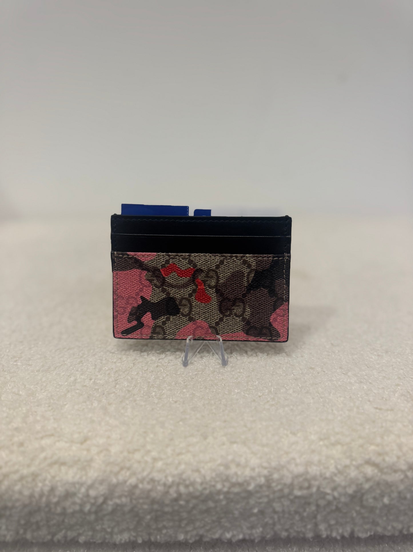 Gucci GG Supreme Camo Card Holder – Pink