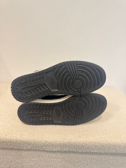 Air Jordan 1 Retro High OG « Shadow » 2018 (42,5)