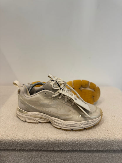Off-White ODSY-1000 “Be Right Back” (43)