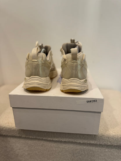 Off-White ODSY-1000 “Be Right Back” (43)