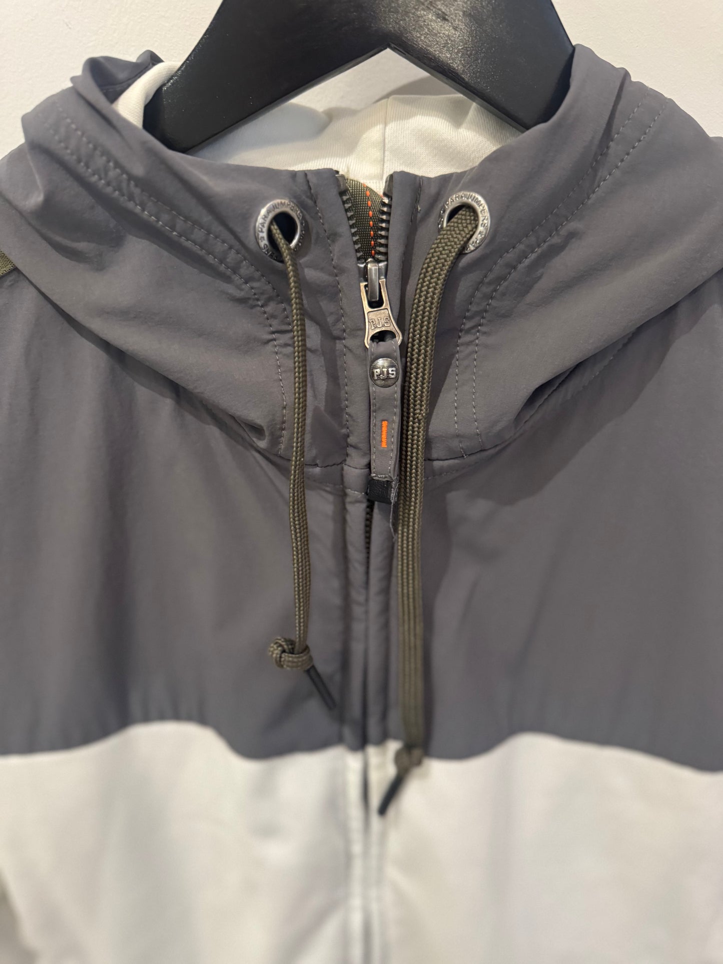 Parajumpers – Veste zippée à capuche bicolore noire et blanche (S)
