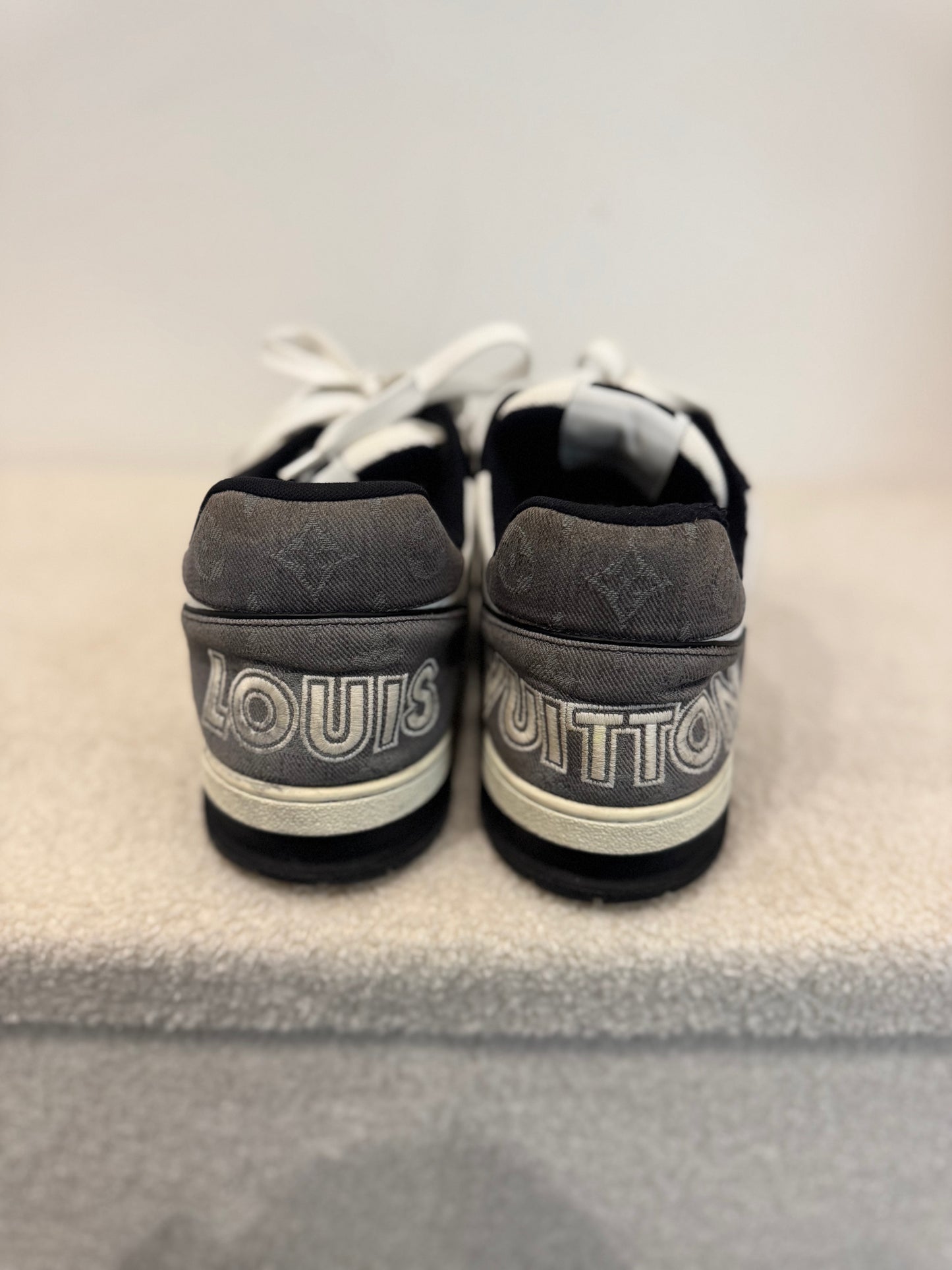 Louis Vuitton LV Trainer – Monogram Black & White (46)