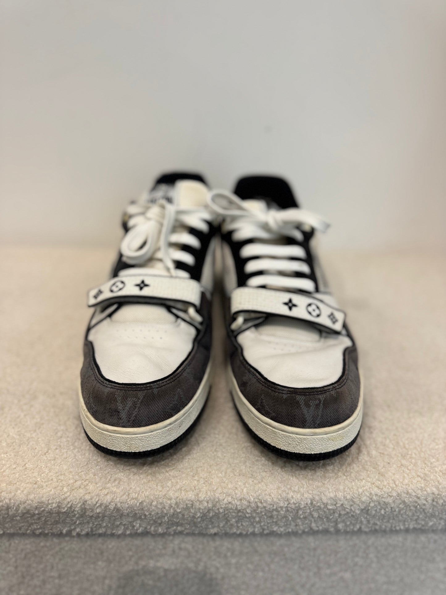 Louis Vuitton LV Trainer – Monogram Black & White (46)