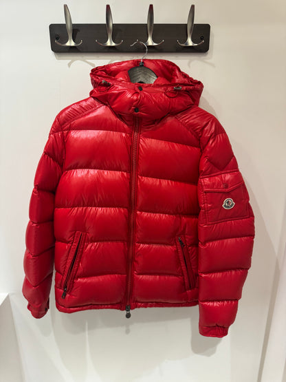Moncler Maya Doudoune à capuche – Rouge (M)