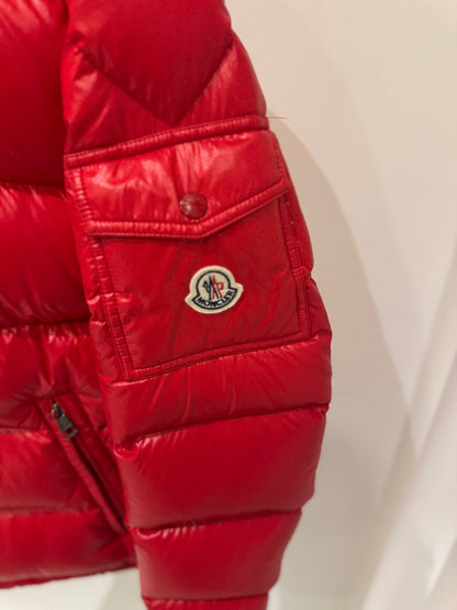 Moncler Maya Doudoune à capuche – Rouge (M)