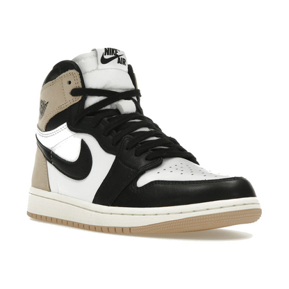Air Jordan 1 Retro High OG Latte (42,5)