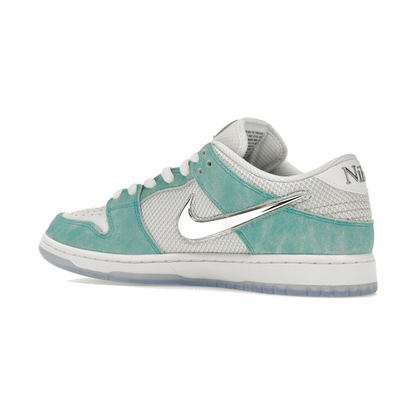 Nike SB Dunk Low April Skateboards